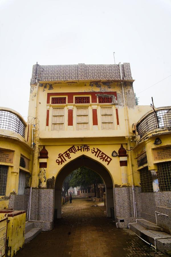 Shree Krishna Bhakti Ashram Hotel Vrindavan Bagian luar foto