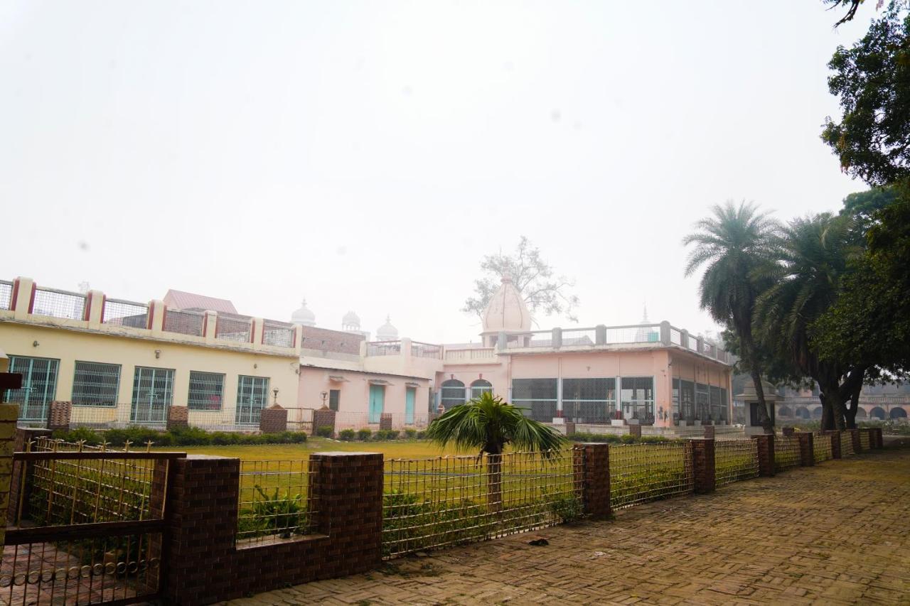 Shree Krishna Bhakti Ashram Hotel Vrindavan Bagian luar foto