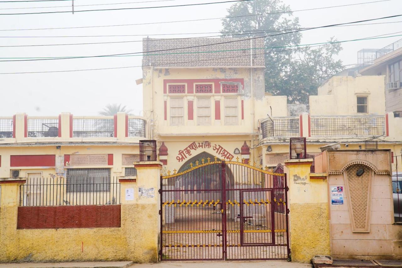 Shree Krishna Bhakti Ashram Hotel Vrindavan Bagian luar foto