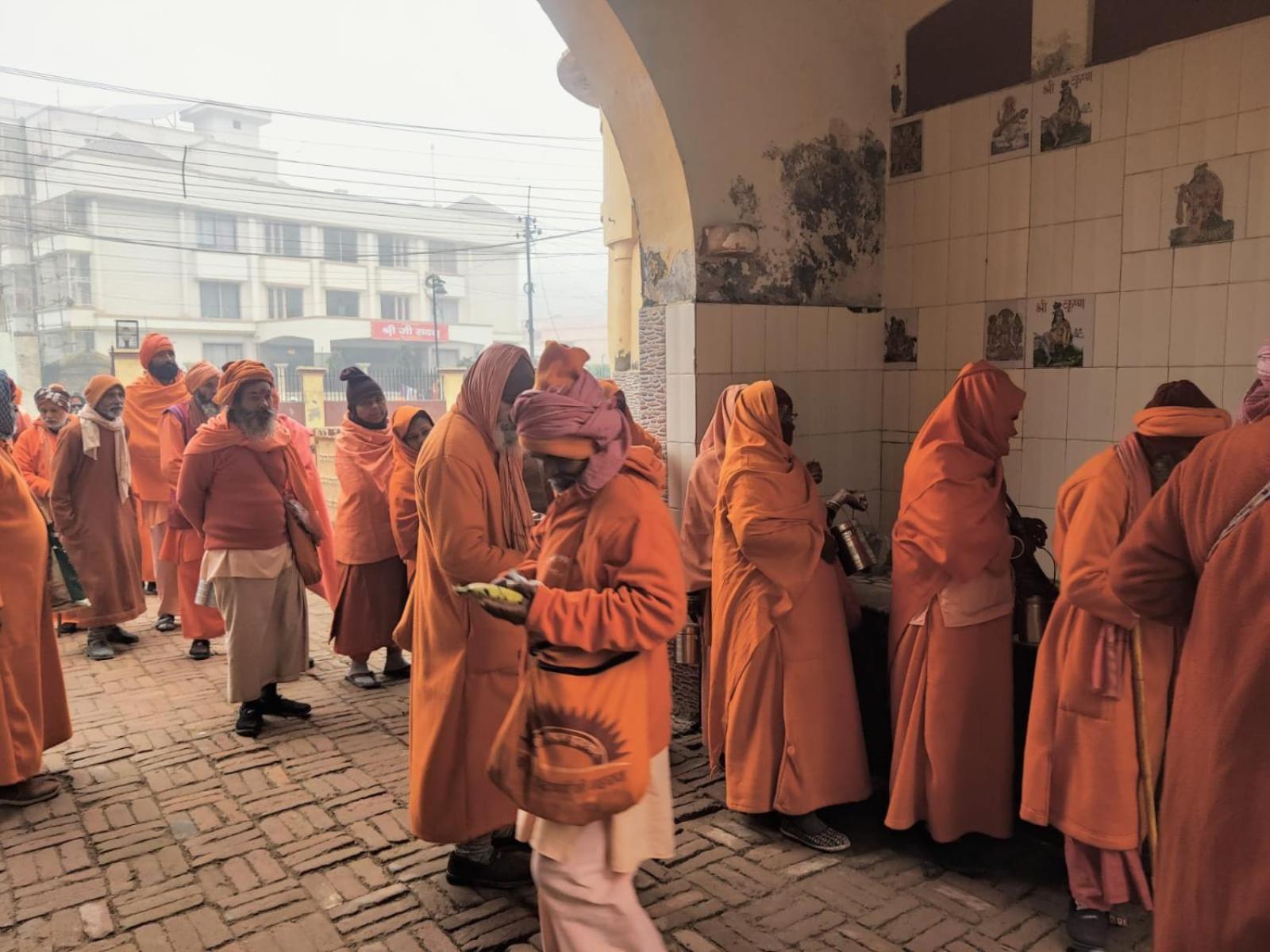 Shree Krishna Bhakti Ashram Hotel Vrindavan Bagian luar foto
